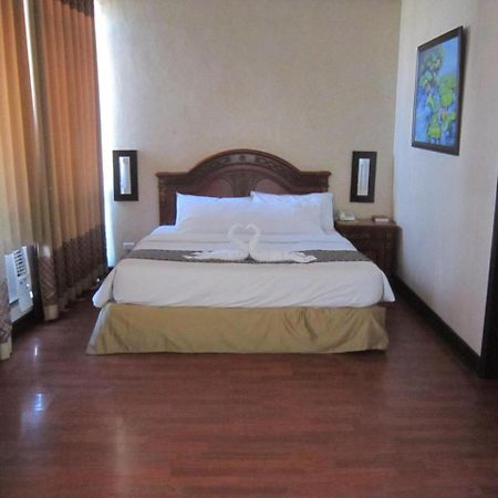 Iloilo Grand Hotel Luaran gambar