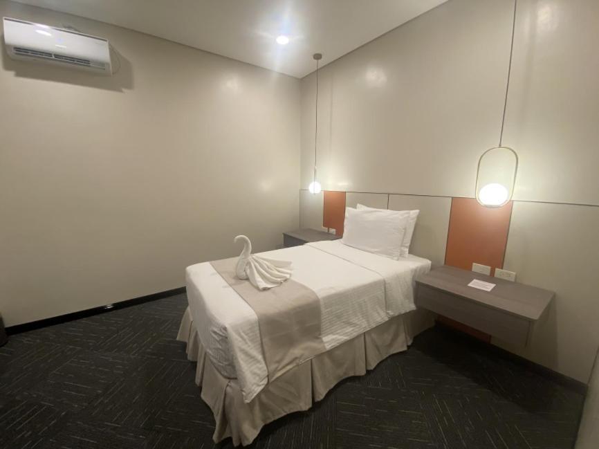 Iloilo Grand Hotel Luaran gambar